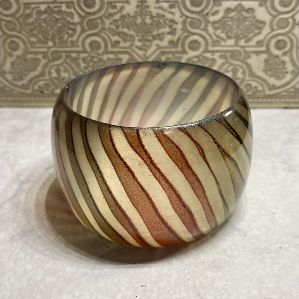 VINTAGE wide lucite cuff bracelet